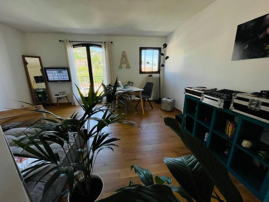 Superbe Appartement Sur Vence Exterior foto